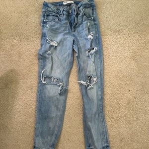 Garage, Lightwash, Mom Jeans, Ripped